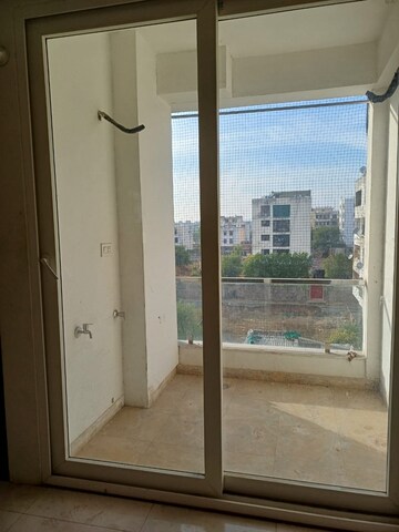 Building Lobby in 3 BHK Apartment at Mansarovar Extension – for Rent
