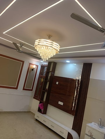 Furnished Amenities in 3 BHK Builder Floor at Dwarka Mor – for Rent