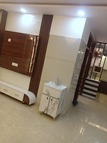 Staircase in 3 BHK Builder Floor at Dwarka Mor – for Rent