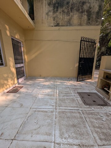 Living Room in 3 BHK Apartment at Vasant Kunj – for Rent