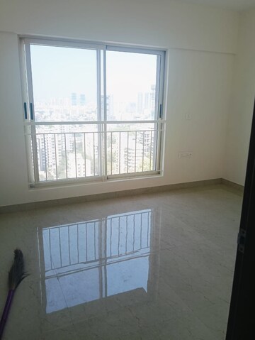 Room in 2 BHK Apartment at RR Lunkad 66 Avenue, Pimple Nilakh – for Rent