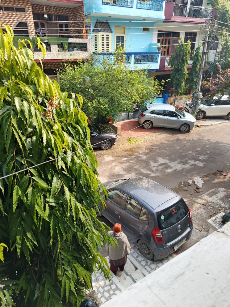  Parking, ansal-plaza-sector-23 3 Bedroom 1300 Sq.Ft. Independent House In Sector 23 Gurgaon 8223595