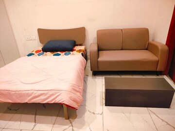 2 BHK Apartment For Sale in Churchgate