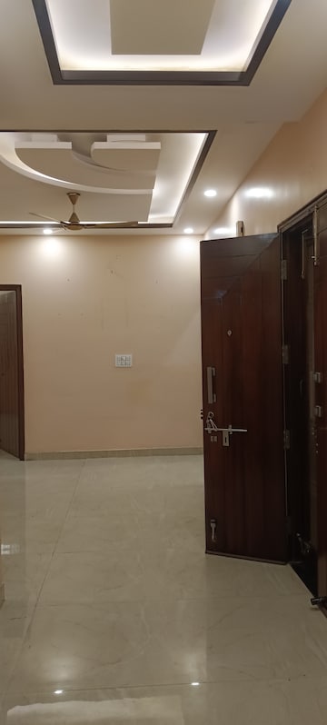 3 BHK Builder Floor For Rent in Raja Garden Sector 19 Faridabad  8223672