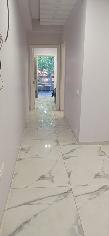 Building Lobby in 2 BHK Builder Floor at Sector 14 – for Rent