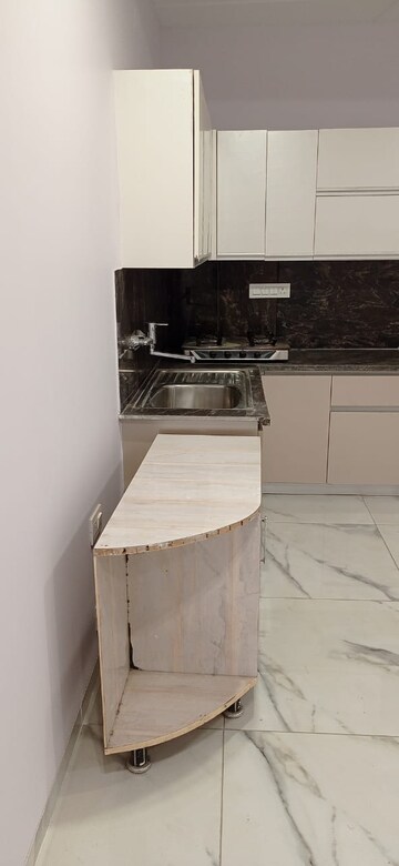 Kitchen in 2 BHK Builder Floor at Sector 14 – for Rent