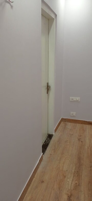 Furnished Amenities in 2 BHK Builder Floor at Sector 14 – for Rent