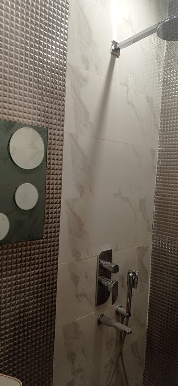 Bathroom in 2 BHK Builder Floor at Sector 14 – for Rent