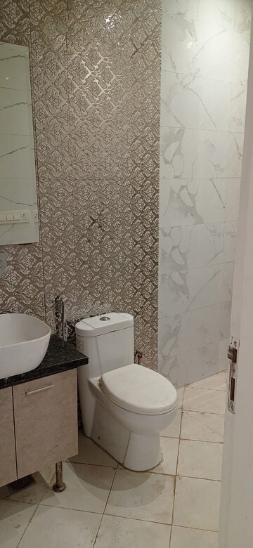 Bathroom in 2 BHK Builder Floor at Sector 14 – for Rent