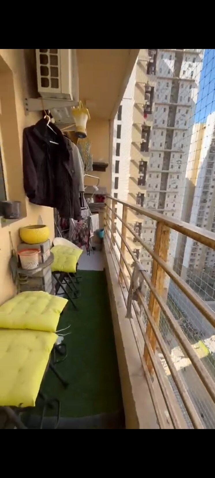 Balcony, paras-tierea 3 Bedroom 1695 Sq.Ft. Apartment In Sector 137 Noida 8223686