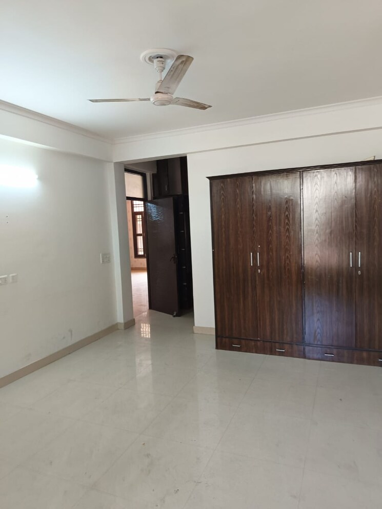 Room, palam-vihar-residents-association 3 Bedroom 1400 Sq.Ft. Builder Floor In Palam Vihar Gurgaon 8224290
