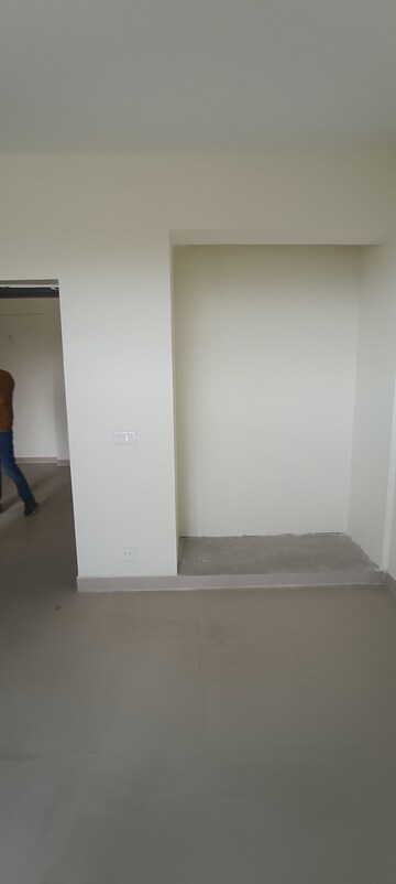 Room in 3 BHK Apartment at Amolik Sankalp, Sector 85 – for Rent