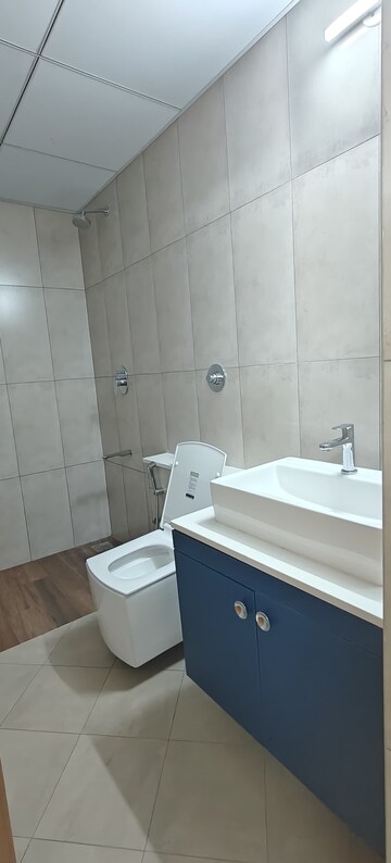 Bathroom in 3 BHK Apartment at Krishnarajapuram – for Rent