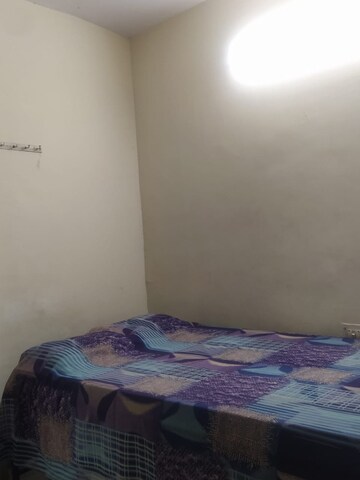 Room in  Pg at Tri Nagar – for Rent