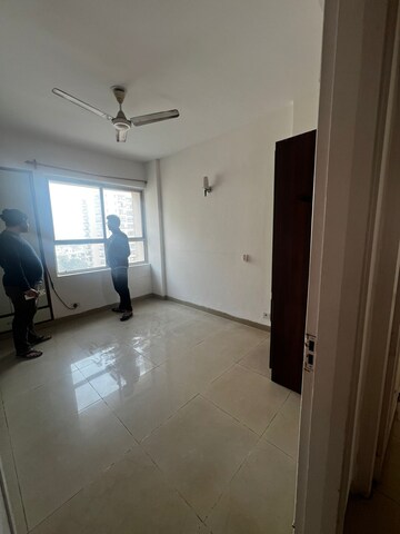 Room in 2 BHK Apartment at Sector 49 – for Rent