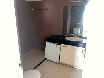 Kitchen in 3.5 BHK Apartment at Bestech Park View City 1, Sector 48 – for Rent