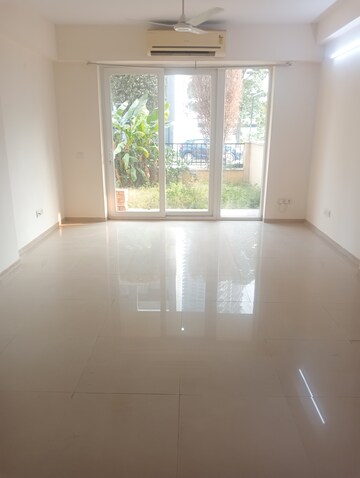 Kitchen in 3.5 BHK Apartment at Bestech Park View City 1, Sector 48 – for Rent