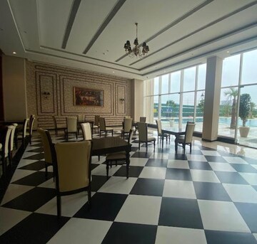 Team Area in 2 BHK Apartment at BPTP Discovery Park, Sector 80 – for Sale