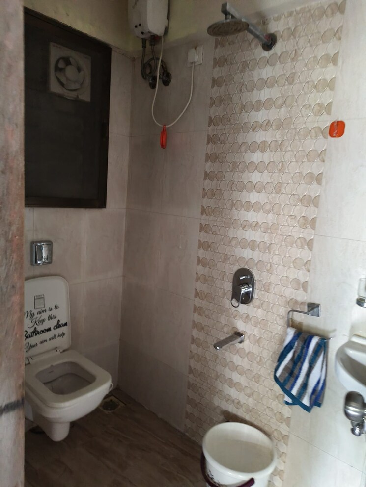 Bathroom, rt nagar 4 Bedroom 3400 Sq.Ft. Independent House In Rt Nagar Bangalore 8223970