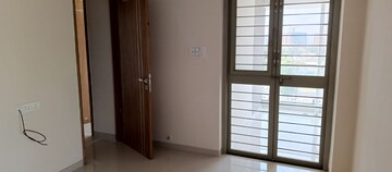 Room in 2 BHK Apartment at RR Lunkad 66 Avenue, Pimple Nilakh – for Rent