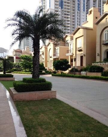 4 BHK Apartment – Garden View at Emaar The Palm Springs, Sector 54 - for Rent