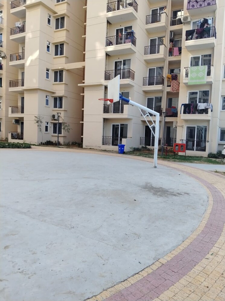  Parking, signature-global-city-93 2 Bedroom 691 Sq.Ft. Apartment In Sector 93 Gurgaon 8223991