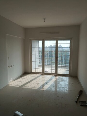 Room in 2 BHK Apartment at Vasupujya Neco Beaumont, Nibm Annexe – for Rent
