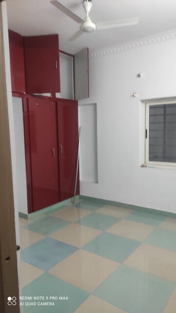 Room in 2 BHK Apartment at Manikonda – for Rent