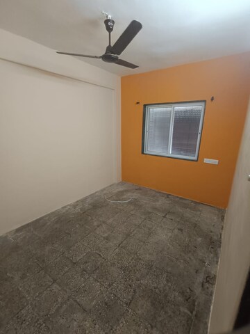 Room in 1 BHK Builder Floor at Anand Nagar – for Rent