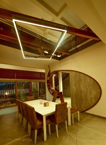 Living Room in 5 BHK Villa at Avenue Road – for Sale