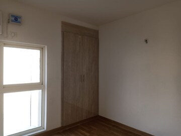 Room in 3 BHK Apartment at Puri Aman Vilas, Sector 89 – for Rent