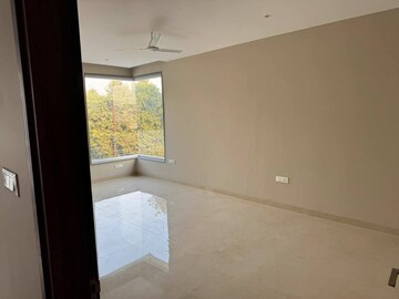 Room in 3 BHK Builder Floor at RWA Apartments Sector 40, Sector 40 – for Rent