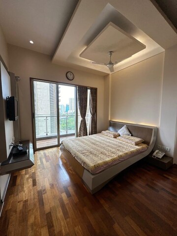 Bedroom in 4 BHK Apartment at Lodha Bellissimo, Mahalaxmi – for Rent