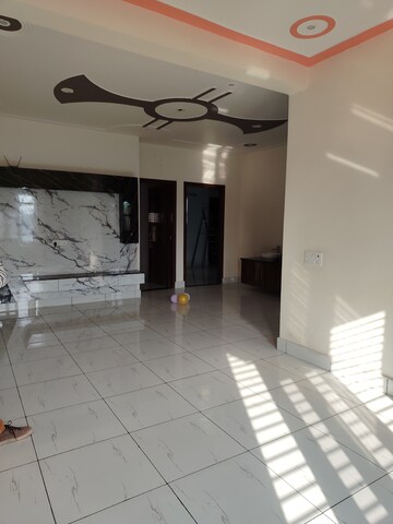 Room in 2 BHK Builder Floor at Sector 2 – for Rent