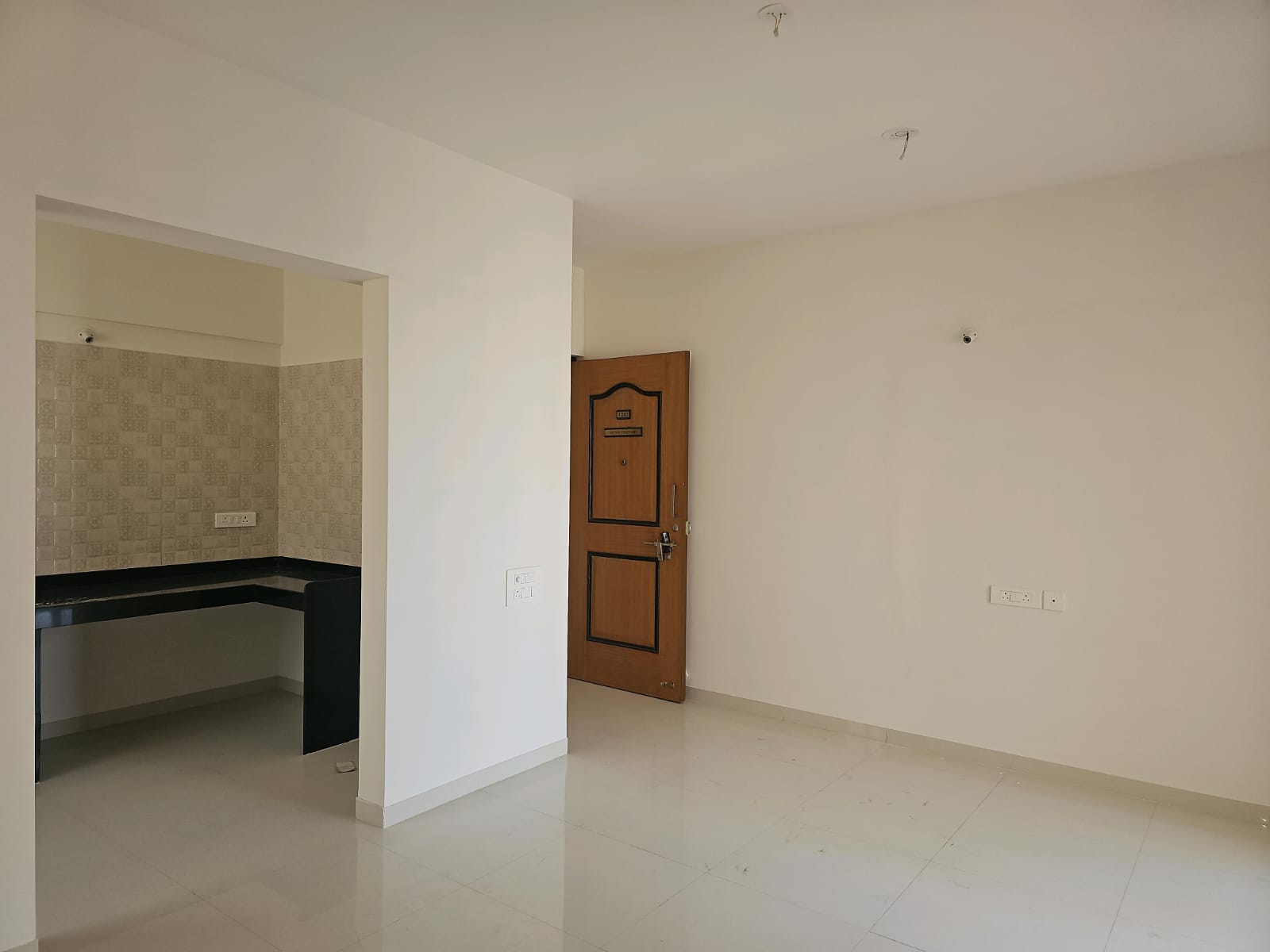 2 BHK + Servant Room Apartment For Sale in Nyati Elan