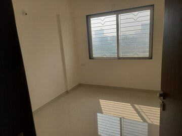 Room in 2 BHK Apartment at Purva Silversands, Mundhwa – for Rent