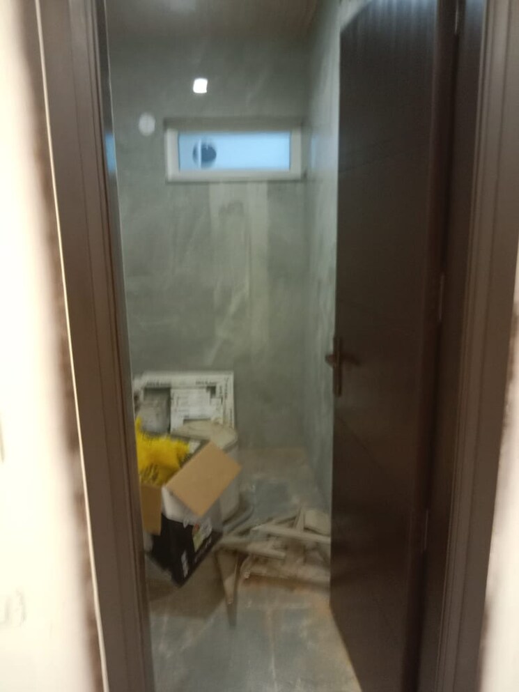 Bathroom, vasant kunj 3 Bedroom 1600 Sq.Ft. Apartment In Vasant Kunj Delhi 8224363