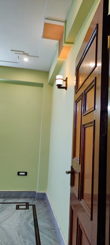 Room in 3 BHK Builder Floor at BPTP Park Central, Sector 85 – for Rent