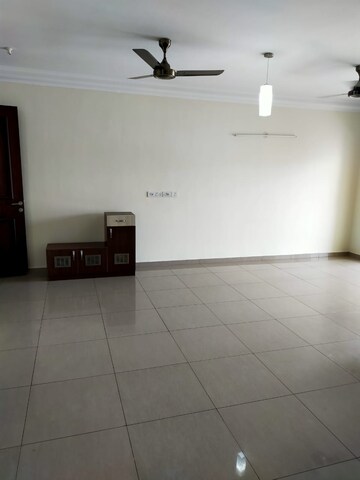Room in 3 BHK Apartment at Prestige Park View, Whitefield – for Sale