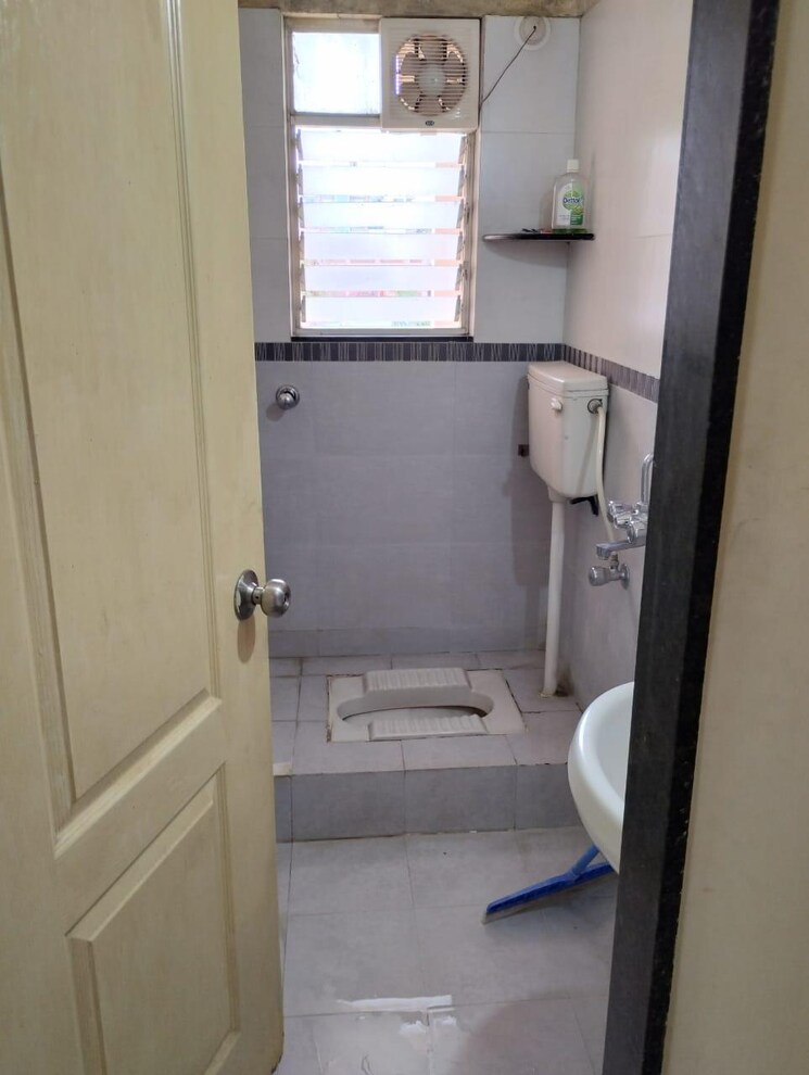 Bathroom, gulmohar-helios 2 Bedroom 780 Sq.Ft. Apartment In Kharadi Pune 8224451