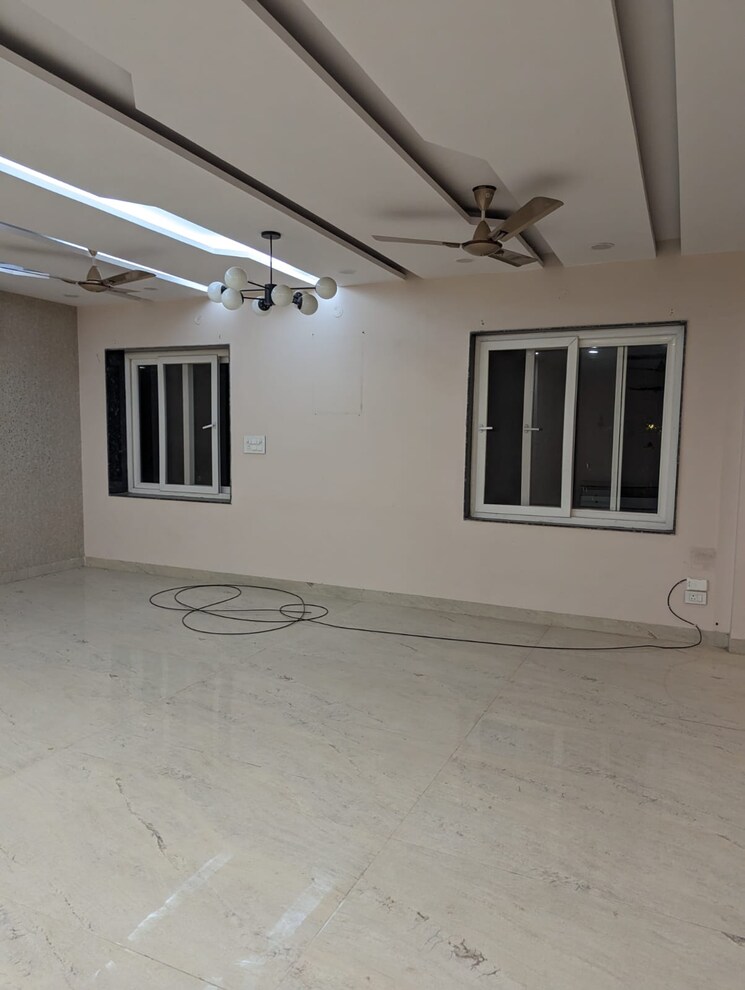 Room, sector 16 3 Bedroom 2150 Sq.Ft. Builder Floor In Sector 16 Faridabad 7240361