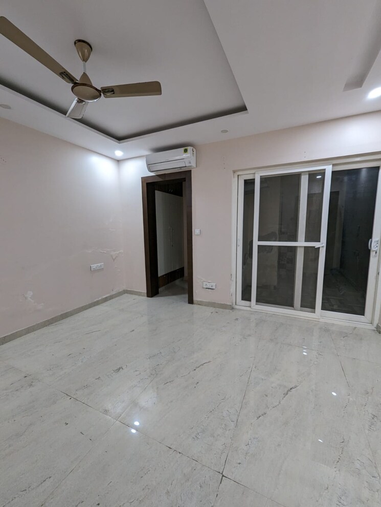 Room, sector 16 3 Bedroom 2150 Sq.Ft. Builder Floor In Sector 16 Faridabad 7240361