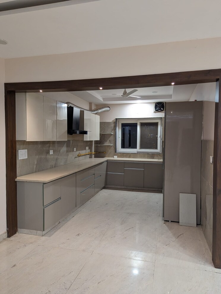 Room, sector 16 3 Bedroom 2150 Sq.Ft. Builder Floor In Sector 16 Faridabad 7240361