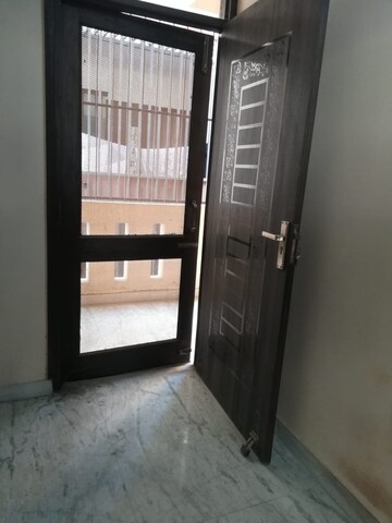 Bathroom in 2 BHK Apartment at Sector 47 – for Rent