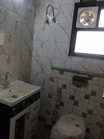 Bathroom in 2 BHK Apartment at Sector 47 – for Rent