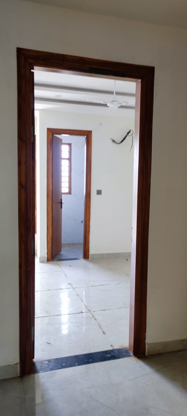 Room, bptp-park-central 3 Bedroom 250 Sq.Yd. Builder Floor In Sector 85 Faridabad 8224495