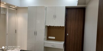 Furnished Amenities in 1 BHK Apartment at Lodha Amara, Kolshet Road – for Rent