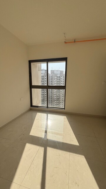 Room in 2 BHK Apartment at Runwal Eirene Phase 2, Balkum Pada – for Sale