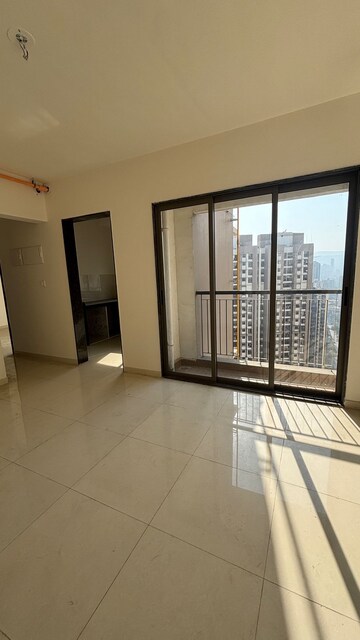 Room in 2 BHK Apartment at Runwal Eirene Phase 2, Balkum Pada – for Sale