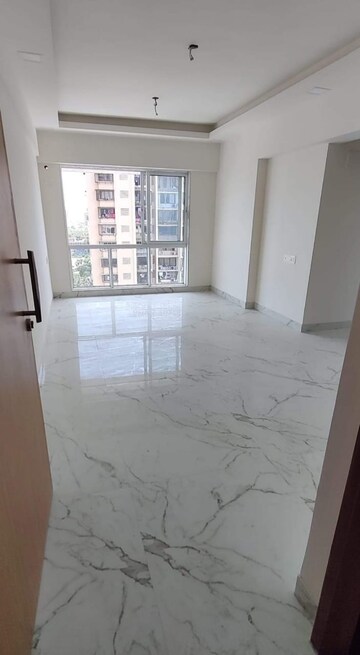 Room in 2 BHK Apartment at Lodha Vista, Lower Parel – for Rent